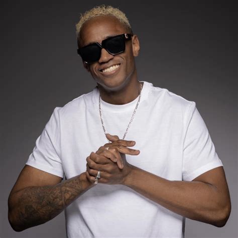 Stream reggie music .